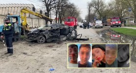 Trei băieţi şi două fete au murit într-un accident rutier. Șoferul de 14 ani a luat cheile maşinii noaptea, când părinții dormeau